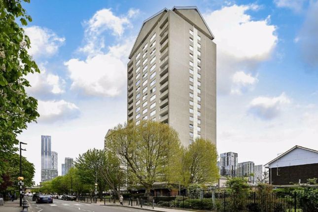 2 bed property, in Flat 63, £325,000