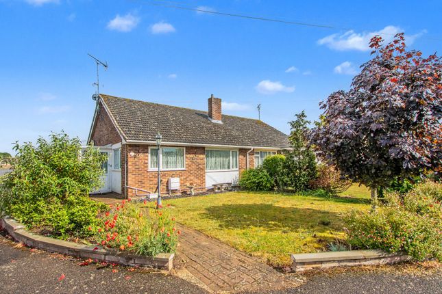 2 bed property, in West Hall Road, £225,000
