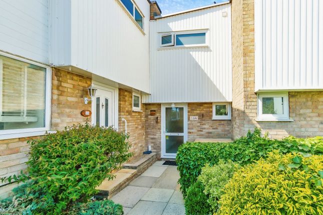 3 bed property, in Kempton Walk, £500,000