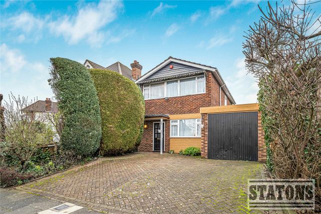 3 bed property, in Belmont Avenue, £855,000