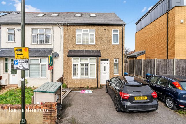 2 bed property, in Eveline Road, £350,000