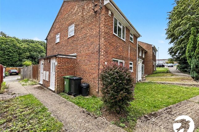 1 bed property, in Yew Tree Close, £190,000