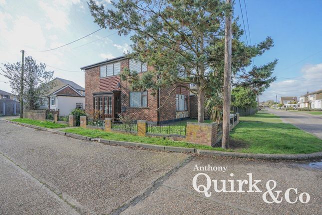 3 bed property, in Lylt Road, £350,000