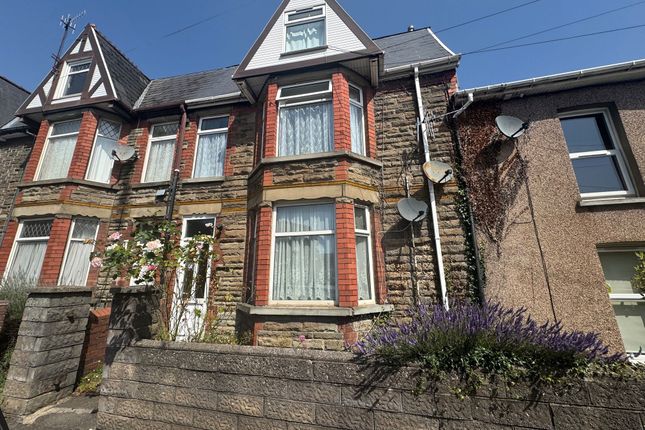 3 bed property, in Danygraig Road, £95,000