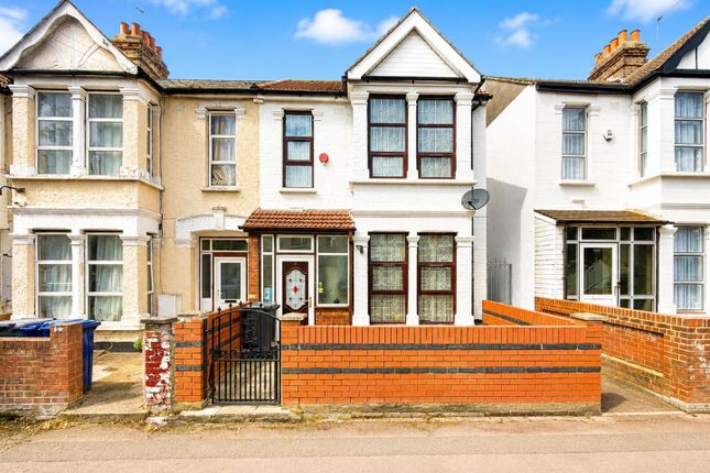 3 bed property, in Hambrough Road, £535,000