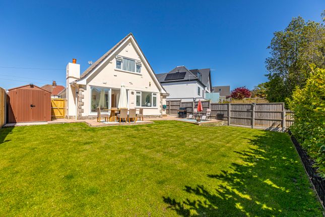 3 bed property, in Whitecliff, £725,000