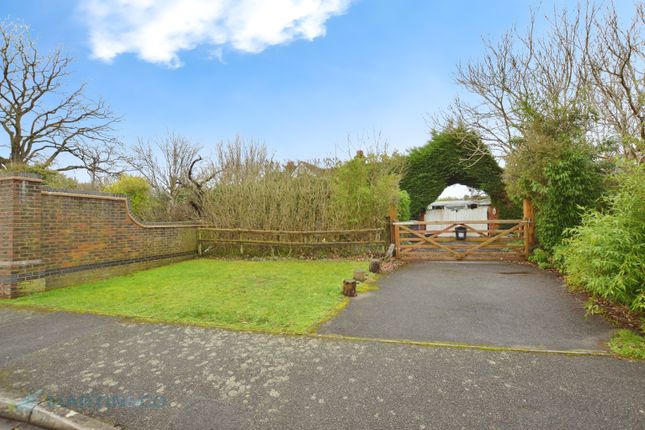 3 bed property, in Send Road, £650,000