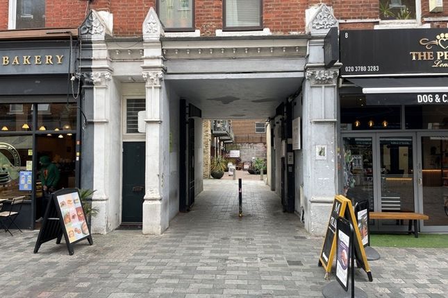 2 bed property, in Hildreth Street Mews, £375,000