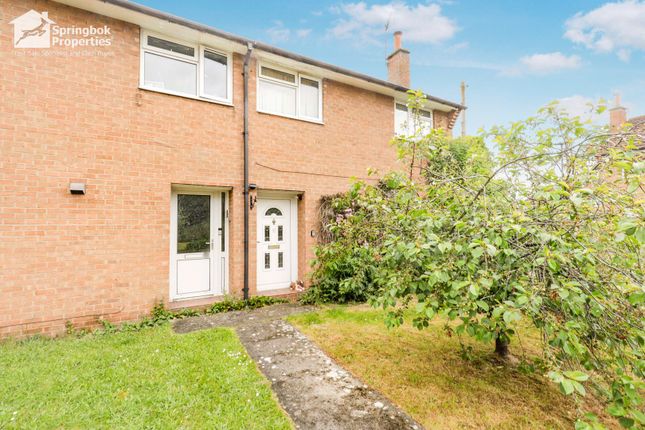 3 bed property, in Crabmill Close, £180,000