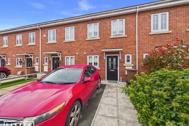 2 bed property, in Liberty Place, £170,000