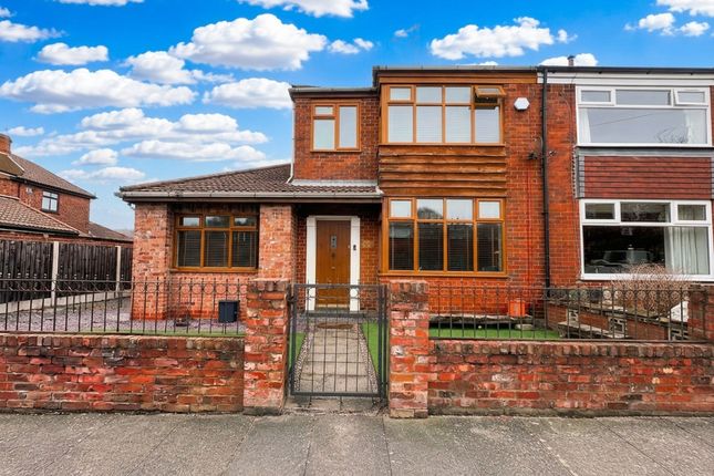 4 bed property, in Gee Lane, £340,000