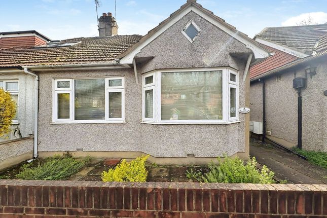 2 bed property, in South Darenth DA4, £365,000