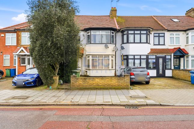 2 bed property, in Kenton Road, £365,000