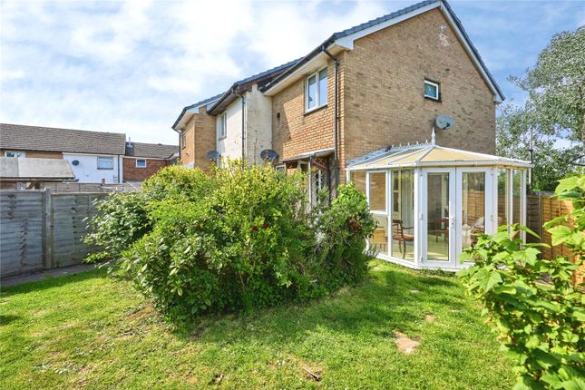 2 bed property, in Alvington Manor View, £145,000