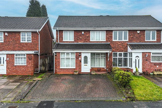 3 bed property, in Brookweed, £240,000