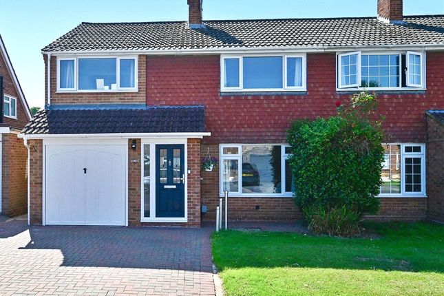 4 bed property, in Sheridan Road, £525,000