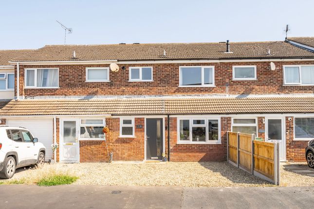 3 bed property, in Lynfield Road, £230,000