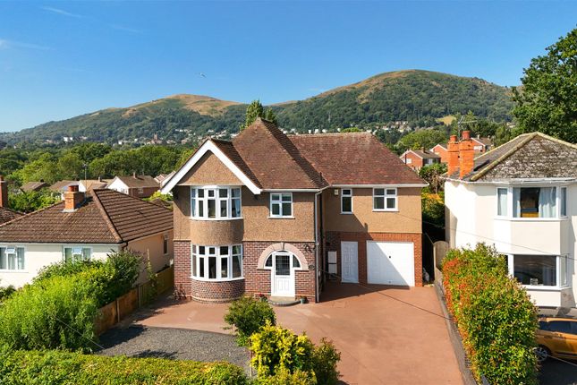 4 bed property, in Pickersleigh Road, £600,000