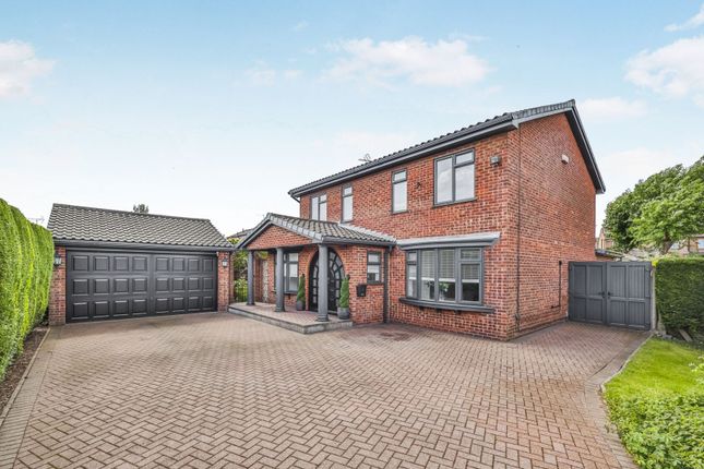 4 bed property, in Hollythorpe Place, £520,000