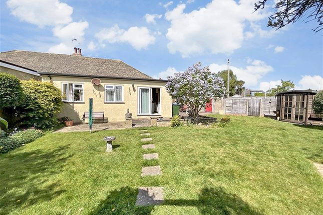 2 bed property, in The Crossways, £285,000