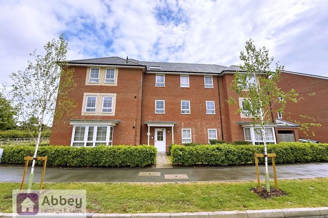 1 bed property, in Somerset Avenue, £145,000