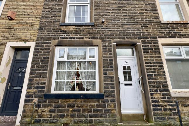 2 bed property, in Townley Street, £55,000