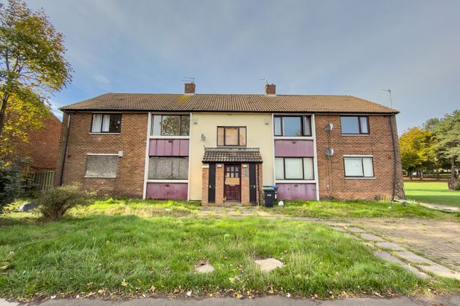 2 bed property, in Apartment 34 Sledmere Close, £5,000