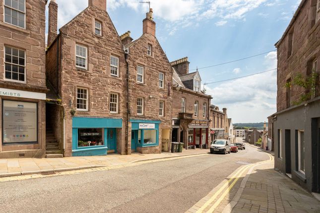 2 bed property, in High Street, £84,000
