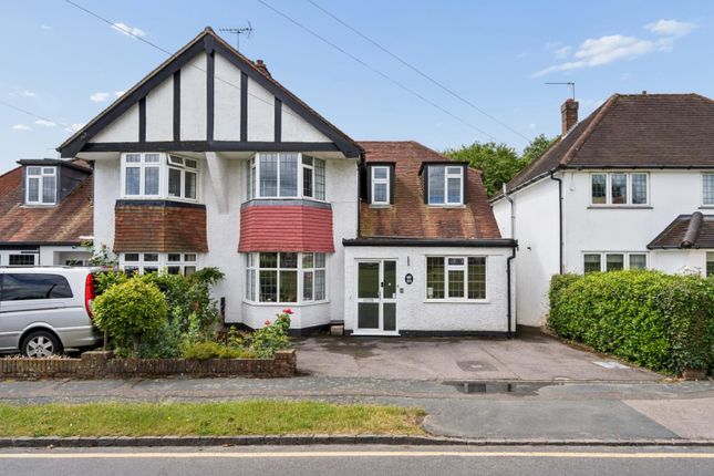 3 bed property, in Woodside Close, £850,000