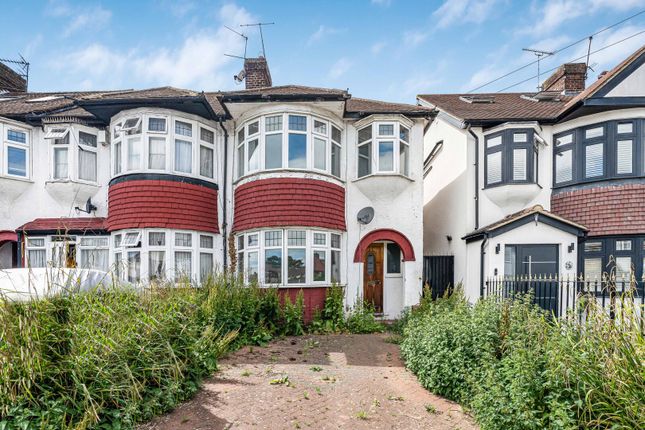 3 bed property, in Linden Gardens, £465,000