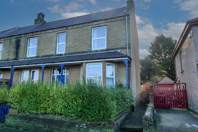 4 bed property, in Knowlys Road, £260,000