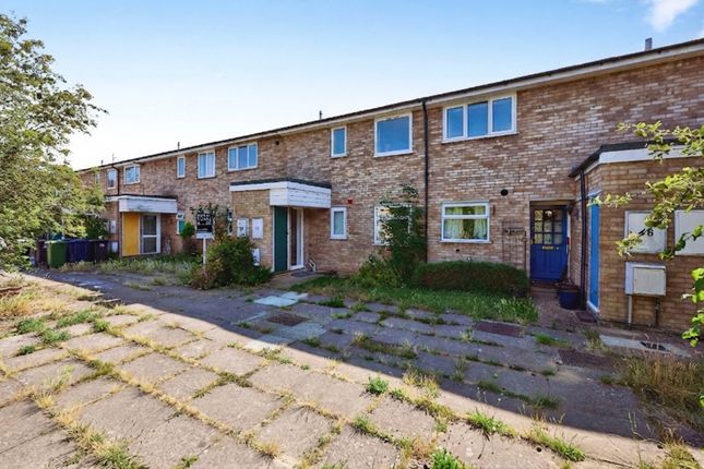 2 bed property, in Birch Trees Road, £240,000