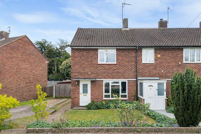 2 bed property, in Tudor Way, £395,000