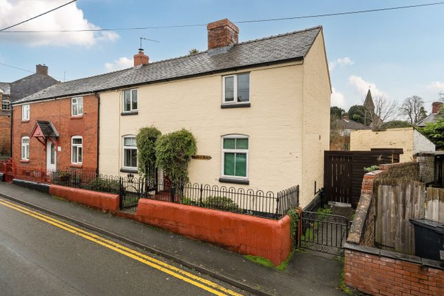 3 bed property, in Llansantffraid, £225,000