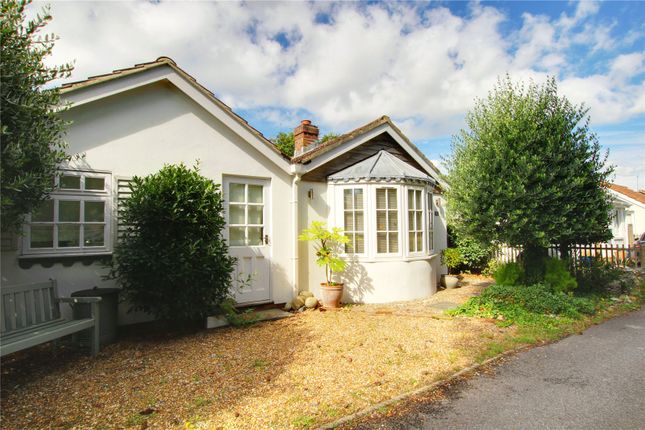 1 bed property, in The Poplars, £325,000