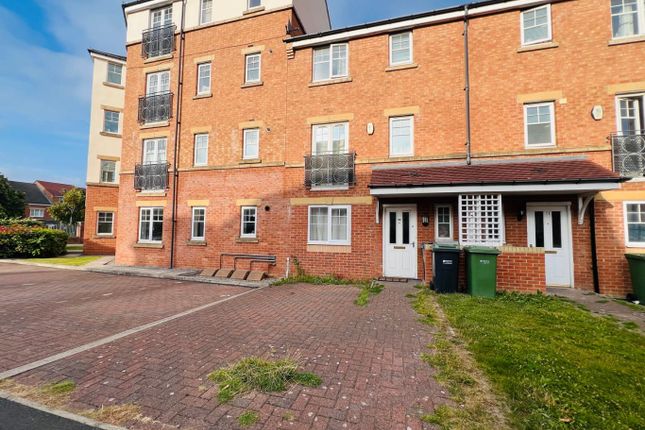 6 bed property, in Ovett Gardens, £265,000