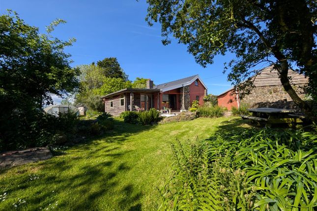 3 bed property, in Heol Smyrna, £350,000