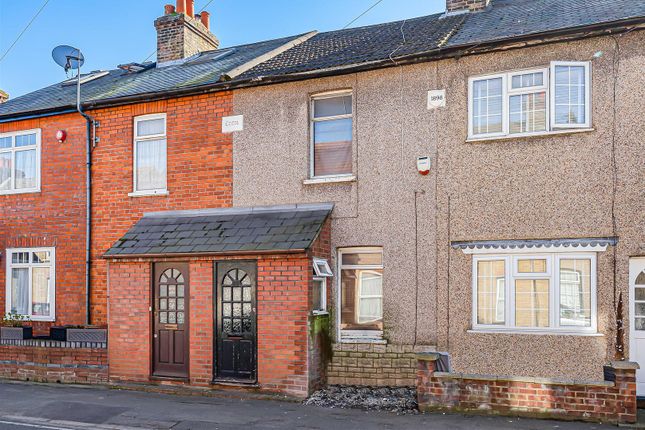 3 bed property, in Cadmore Lane, £375,000