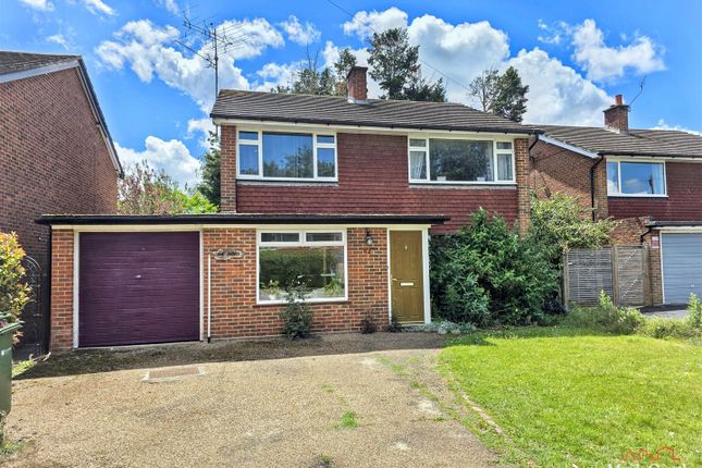 4 bed property, in Cannon Grove, £725,000