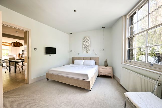 3 bed property, in Causton Street, £1,295,000