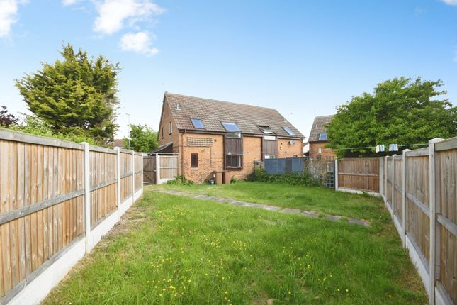 1 bed property, in Rubens Gate, £260,000
