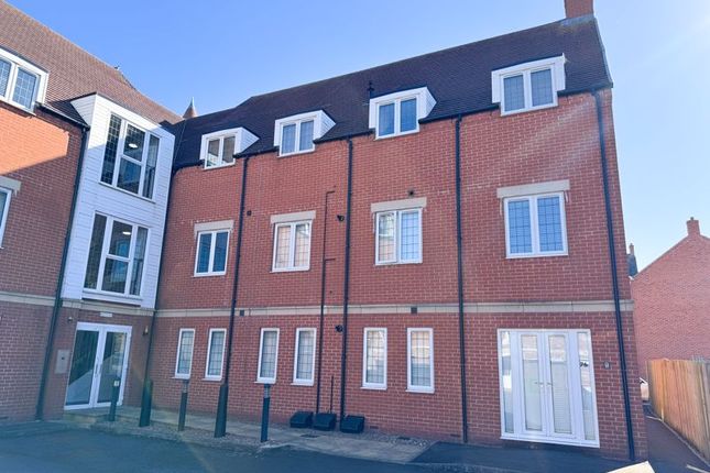 2 bed property, in Peterson Drive, £129,950