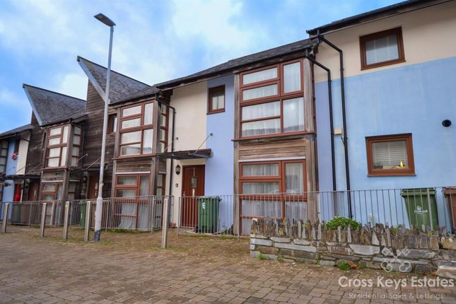 3 bed property, in Cornwall Street, £225,000