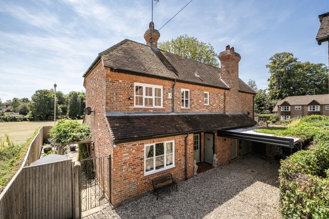 4 bed property, in Burghfield Road, £750,000