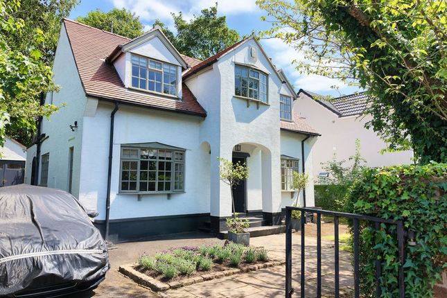 3 bed property, in Bland Road, £600,000