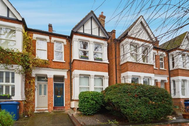 2 bed property, in Half Acre Road, £419,950