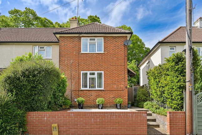 3 bed property, in Masefield Road, £525,000