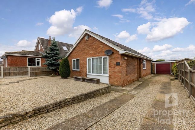 3 bed property, in Grant Road, £310,000
