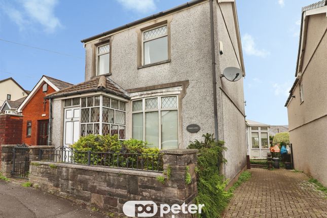 3 bed property, in Llan Road, £220,000