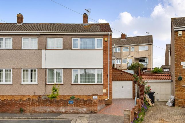 3 bed property, in Furber Vale, £300,000